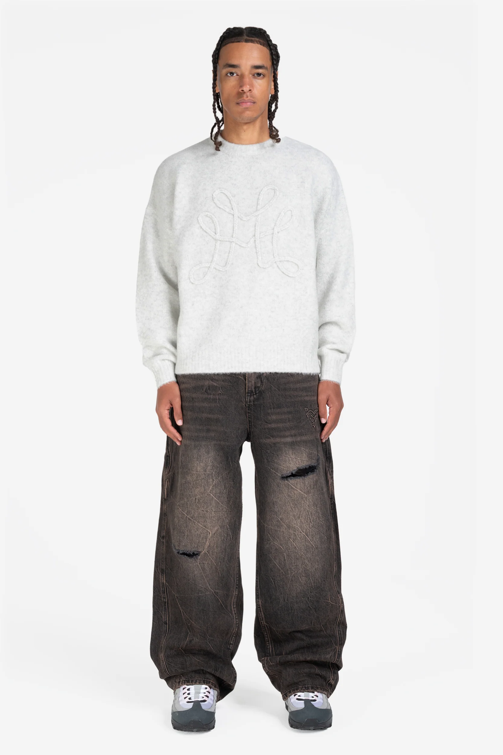 DA BIG M KNIT SWEATER GREY + RIPPED DISTINCTIVE BAGGY DENIM BLACK - Image 2